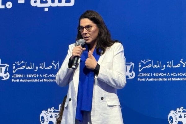 المنصوري تبشر بإعفاء ضريبي للأجور الأقل من 15 ألف درهم يعادل زيادة أجر شهر المنصوري تبشر بإعفاء ضريبي للأجور الأقل من 15 ألف درهم يعادل زيادة أجر شهر