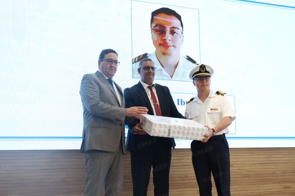 المعهد العالي للدراسات البحرية بالدار البيضاء يحتفي بتخرج 103 أطر بحرية ويطلق تخصصات جديدة لتعزيز صناعة السفن والاقتصاد الأزرق المعهد العالي للدراسات البحرية بالدار البيضاء يحتفي بتخرج 103 أطر بحرية ويطلق تخصصات جديدة لتعزيز صناعة السفن والاقتصاد الأزرق
