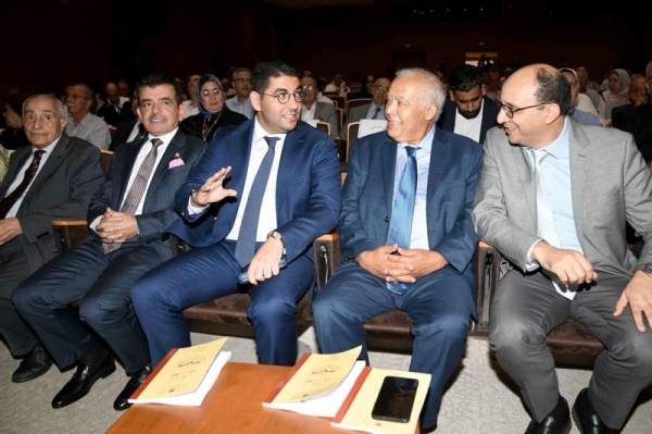 جائزة المغرب للكتاب تكرم الإبداع والبحث العلمي في أصناف متعددة جائزة المغرب للكتاب تكرم الإبداع والبحث العلمي في أصناف متعددة