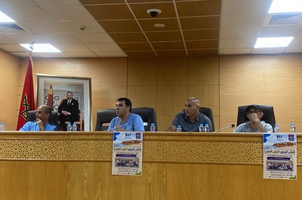 ملتقى يجمع طلبة تزنيت المتفوقين ملتقى يجمع طلبة تزنيت المتفوقين