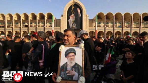 خلف ستائر الاستعراض الدعائي جنازة خامنئي تفضح انقسامات نظام إيران المتداعي خلف ستائر الاستعراض الدعائي جنازة خامنئي تفضح انقسامات نظام إيران المتداعي