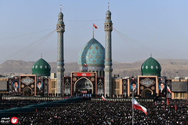 مدينة قم تود ع خامنئي في يومها الخامس ومسار جنائزي يمتد نحو العراق مدينة قم تود ع خامنئي في يومها الخامس ومسار جنائزي يمتد نحو العراق