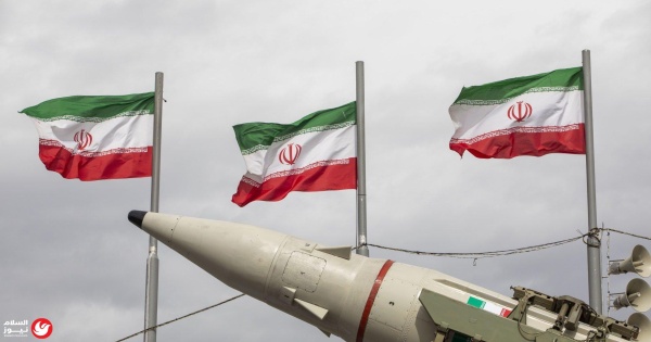 إيران تتوعد واشنطن بـرد ساحق وتتمسك بـسيادة مضيق هرمز إيران تتوعد واشنطن بـرد ساحق وتتمسك بـسيادة مضيق هرمز