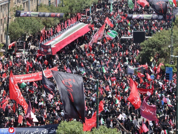 إيران تستعد لمواراة جثمان خامنئي الثرى في مشهد وسط حشود مليونية إيران تستعد لمواراة جثمان خامنئي الثرى في مشهد وسط حشود مليونية