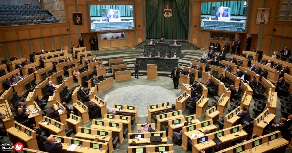 بعد إسقاط عضويته حزب الأمة الأردني يتحرك قضائيا لإنقاذ مقعد نائبه حسن الرياطي بعد إسقاط عضويته حزب الأمة الأردني يتحرك قضائيا لإنقاذ مقعد نائبه حسن الرياطي