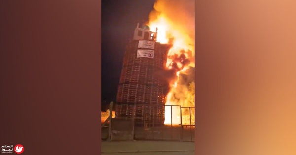 أيرلندا الشمالية تحويل طقوس احتفالية إلى جريمة كراهية باستهداف مجسم لمسجد أيرلندا الشمالية تحويل طقوس احتفالية إلى جريمة كراهية باستهداف مجسم لمسجد