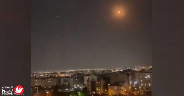 السلطات الإيرانية توضح أسباب دوي انفجارات شرقي طهران السلطات الإيرانية توضح أسباب دوي انفجارات شرقي طهران