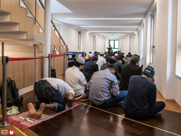 بضغط من حملات التحريض بلدية يابانية تمنع إقامة صلاة عيد الأضحى في حديقة عامة بضغط من حملات التحريض بلدية يابانية تمنع إقامة صلاة عيد الأضحى في حديقة عامة