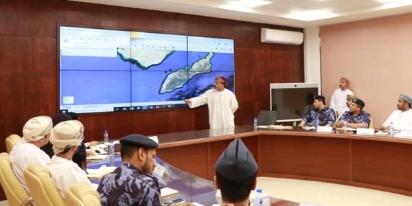 اجتماع طارئ لمتابعة مستجدات حادثة السفينة الجانحة اجتماع طارئ لمتابعة مستجدات حادثة السفينة الجانحة