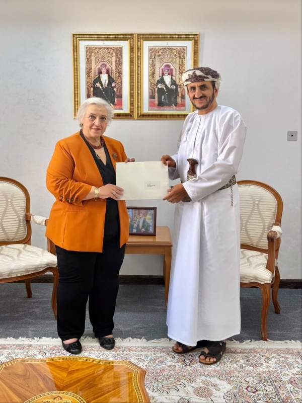 جلالة الس لطان يتلق ى رسالة خطي ة من الرئيس اليوناني جلالة الس لطان يتلق ى رسالة خطي ة من الرئيس اليوناني