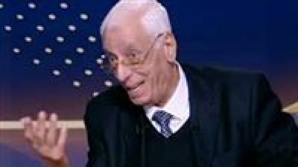 لو بتجيلي آلام في صدري تشبه الضربة أعمل إيه حسام موافي يرد لو بتجيلي آلام في صدري تشبه الضربة أعمل إيه حسام موافي يرد