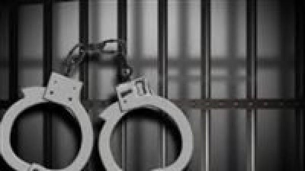 استدراج وتهديد داخل شقة سكنية سقوط متهمين في واقعة ابتزاز إلكتروني بالمرج استدراج وتهديد داخل شقة سكنية سقوط متهمين في واقعة ابتزاز إلكتروني بالمرج