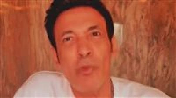 بعد اتهامه بخطفها سعد الصغير عن طليقته شمس من 2009 وهي بتقول الكلام ده وبتبعتلي إنها عايزاني