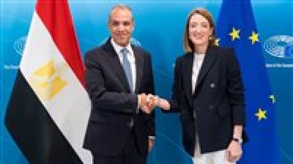 رئيسة البرلمان الأوروبي نثمن الدور المصري الداعم لإرساء الأمن والاستقرار في الشرق الأوسط رئيسة البرلمان الأوروبي نثمن الدور المصري الداعم لإرساء الأمن والاستقرار في الشرق الأوسط