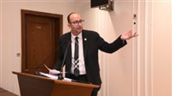 لجنة الإسكان تناقش طلب إحاطة للنائب عمرو عويضة بشأن مشروعات الصرف الصحي بطهطا لجنة الإسكان تناقش طلب إحاطة للنائب عمرو عويضة بشأن مشروعات الصرف الصحي بطهطا