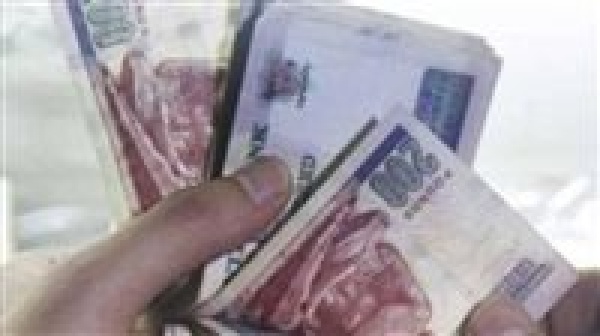 اقتصادي الحكومة تدرس نظام الشرائح في الدعم ولا مساس بالخبز والزيت والسكر اقتصادي الحكومة تدرس نظام الشرائح في الدعم ولا مساس بالخبز والزيت والسكر
