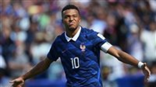 كيليان مبابي يتحول لأسطورة مونديالية 14 هدف و6 أرقام تاريخية تهز العالم بعد ثنائية السنغال في كأس العالم 2026 كيليان مبابي يتحول لأسطورة مونديالية 14 هدف و6 أرقام تاريخية تهز العالم بعد ثنائية السنغال في كأس العالم 2026