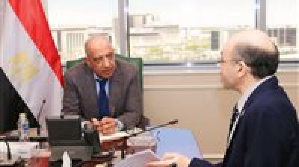 الكهرباء نعمل فى اطار تكليف الرئيس عبدالفتاح السيسي لتعظيم العوائد من الخامات الارضي ة واستخلاص العناصر والمواد النادرة