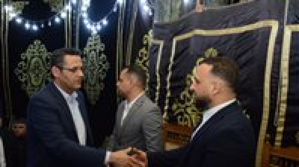 نقيب الصحفيين يقدم واجب العزاء في الزميل مصطفى الشربيني مسؤول ملف البرلمان بموقع تحيا مصر نقيب الصحفيين يقدم واجب العزاء في الزميل مصطفى الشربيني مسؤول ملف البرلمان بموقع تحيا مصر
