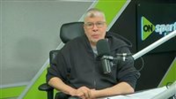 أحمد شوبير يكشف كواليس مفاوضات الأهلي وإنبي لضم علي محمود
