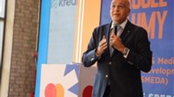 جهاز تنمية المشروعات ملتزمون بتوفير آليات تمويل متنوعة توفر احتياجات كافة أنماط المشروعات المتوسطة والصغيرة جهاز تنمية المشروعات ملتزمون بتوفير آليات تمويل متنوعة توفر احتياجات كافة أنماط المشروعات المتوسطة والصغيرة