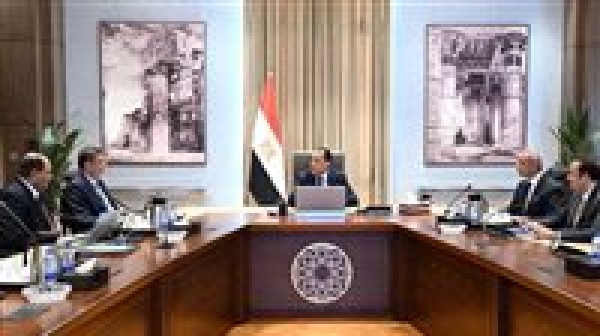رئيس الوزراء يعقد اجتماع ا لبحث التوسع في إنشاء عدد من محطات الثروة الحيوانية الحديثة رئيس الوزراء يعقد اجتماع ا لبحث التوسع في إنشاء عدد من محطات الثروة الحيوانية الحديثة