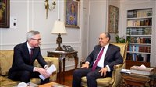وزير الخارجية مصر تتمتع بمقومات طبيعية وفرص استثمارية واعدة وكوادر بشرية مؤهلة وزير الخارجية مصر تتمتع بمقومات طبيعية وفرص استثمارية واعدة وكوادر بشرية مؤهلة