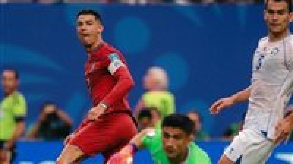 نتيجه ماتش البرتغال وأوزبكستان كريستيانو رونالدو يقود البرتغال لاكتساح أوزبكستان بخماسية نظيفة في كأس العالم 2026 نتيجه ماتش البرتغال وأوزبكستان كريستيانو رونالدو يقود البرتغال لاكتساح أوزبكستان بخماسية نظيفة في كأس العالم 2026