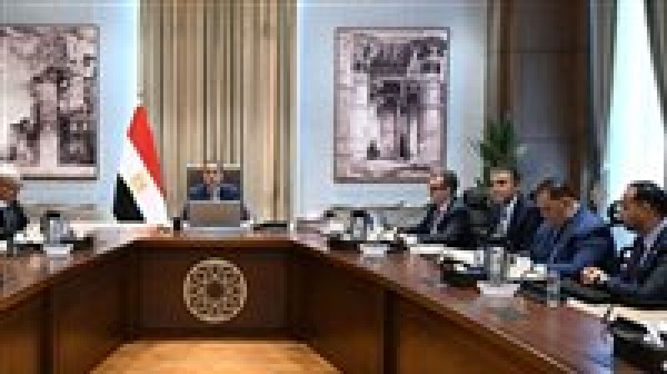 رئيس الوزراء يستعرض خطوات إعداد البرنامج التنفيذي الوطني لدعم ريادة الأعمال والابتكار