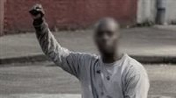 حاول قطع رأسه لاجئ سوداني ينفذ جريمة مروعة في بلفاست وانتفاضة غضب في أيرلندا الشمالية القصة الكاملة حاول قطع رأسه لاجئ سوداني ينفذ جريمة مروعة في بلفاست وانتفاضة غضب في أيرلندا الشمالية القصة الكاملة