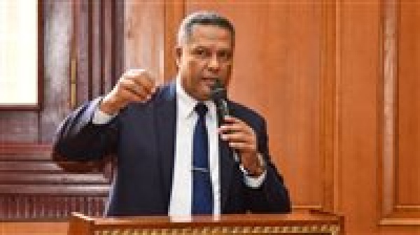 لجنة النقل بالشيوخ توصي بحضور محافظ الإسكندرية ووزير التنمية المحلية لاستكمال مناقشة أزمة المواصلات بالمحافظة لجنة النقل بالشيوخ توصي بحضور محافظ الإسكندرية ووزير التنمية المحلية لاستكمال مناقشة أزمة المواصلات بالمحافظة