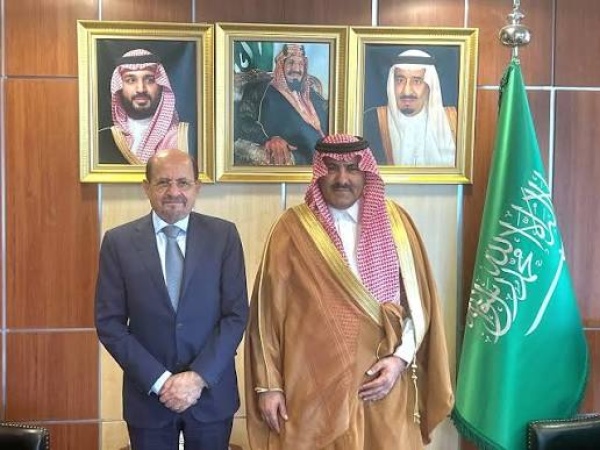 الزنداني يكشف شروط سعودية لفتح مطار صنعاء الزنداني يكشف شروط سعودية لفتح مطار صنعاء