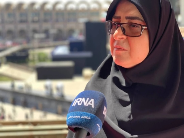 مهاجراني الحضور الجماهيري الكبير في جنازة الشهيد القائد دليل على قوة إيران مهاجراني الحضور الجماهيري الكبير في جنازة الشهيد القائد دليل على قوة إيران