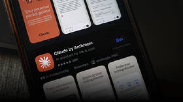 ترامب يرفض تحذيرات عمالقة الذكاء الاصطناعي من التهديد الوجودي