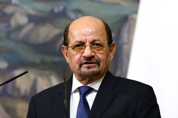رئيس الوزراء لا ينبغي لخطأ إداري أو تقني أن يحجب تفوق الطلاب رئيس الوزراء لا ينبغي لخطأ إداري أو تقني أن يحجب تفوق الطلاب
