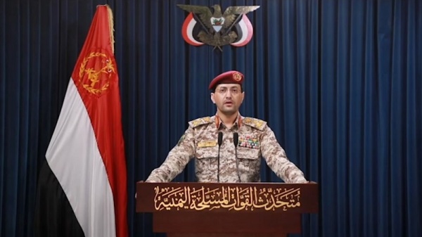 العميد سريع الدفاعات الجوية تعترض تشكيلين حربيين فوق أجواء المخا وتجبرها على المغادرة