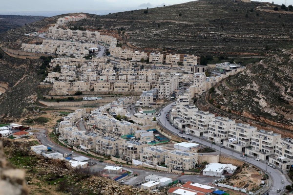 بالفيديو جانب من هجوم مليشيات المستوطنين على قرية قصرة جنوب نابلس في الضفة الغربية المحتلة بالفيديو جانب من هجوم مليشيات المستوطنين على قرية قصرة جنوب نابلس في الضفة الغربية المحتلة