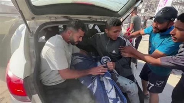 فلسطين استشهاد 9 فلسطينيين في غارات إسرائيلية على غزة بينهم نازحون فلسطين استشهاد 9 فلسطينيين في غارات إسرائيلية على غزة بينهم نازحون
