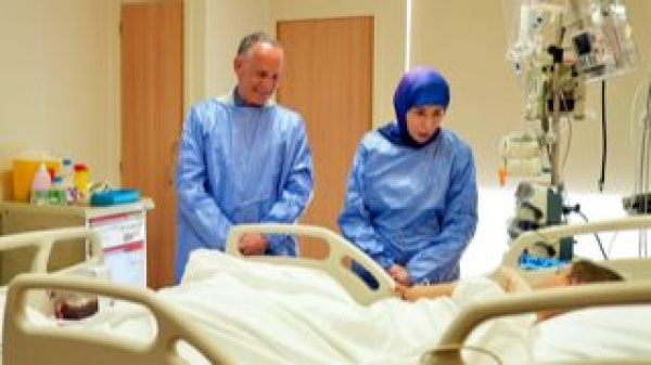 النائب عناية عز الدين تدعو لتحويل ملف الأطفال الجرحى جراء العدوان لأولوية وطنية النائب عناية عز الدين تدعو لتحويل ملف الأطفال الجرحى جراء العدوان لأولوية وطنية