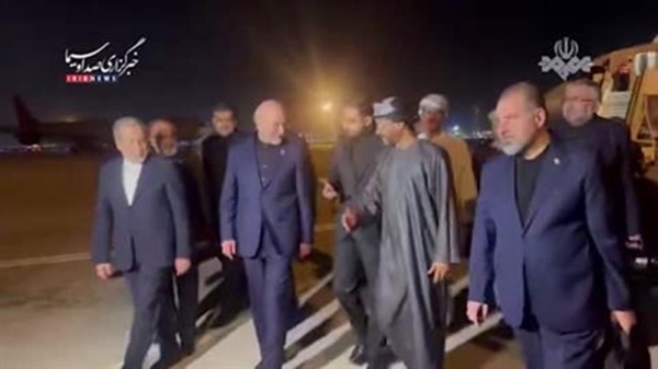 عمان البوسعيدي وقاليباف يؤكدان دعم الحلول الدبلوماسية وضمان أمن الملاحة في مضيق هرمز