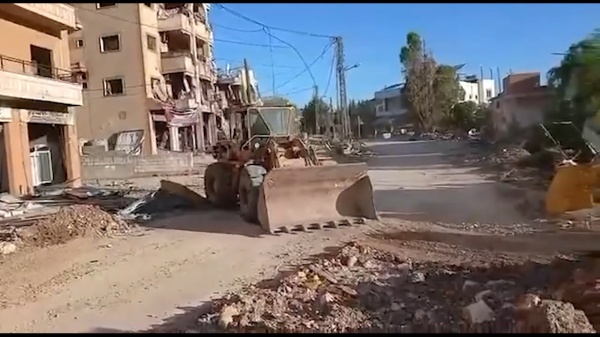 مشاهد من جنوب لبنان عقب الإعلان عن وقف العدوان مشاهد من جنوب لبنان عقب الإعلان عن وقف العدوان