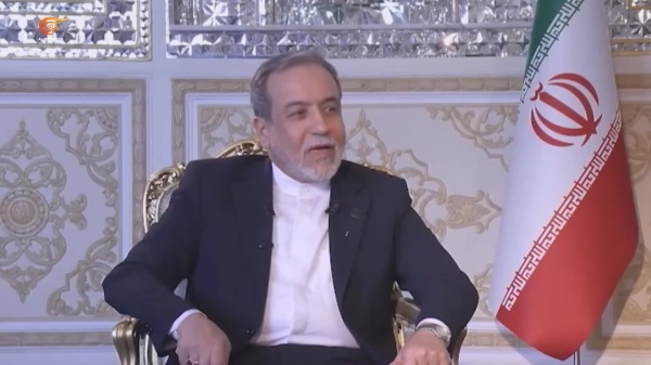 عراقجي في اتصال مع نظيره الباكستاني أي انتهاك للالتزامات الواردة في مذكرة التفاهم سي وجه إلى الولايات المتحدة عراقجي في اتصال مع نظيره الباكستاني أي انتهاك للالتزامات الواردة في مذكرة التفاهم سي وجه إلى الولايات المتحدة