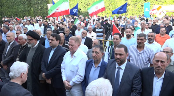 تقرير مصور مهرجان لحزب الراية الوطني يشكر إيران ويؤكد رفض الاتفاق مع إسرائيل تقرير مصور مهرجان لحزب الراية الوطني يشكر إيران ويؤكد رفض الاتفاق مع إسرائيل
