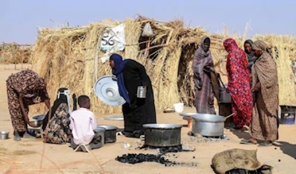 العنف المتواصل يدفع آلاف السودانيين للنزوح العنف المتواصل يدفع آلاف السودانيين للنزوح