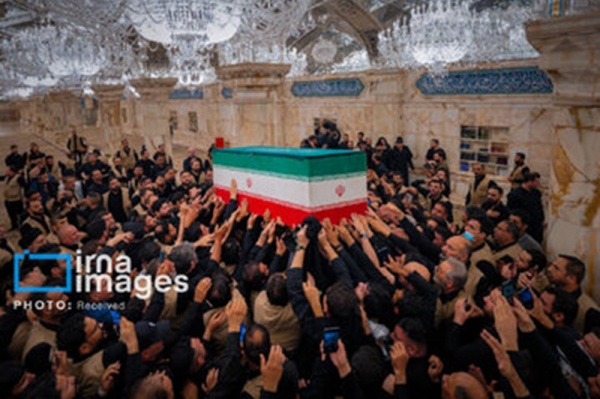 بالفيديو القائد الشهيد الامام السيد علي الخامنئي في مقام الإمام الرضا عليه السلام والوداع الاخير بالفيديو القائد الشهيد الامام السيد علي الخامنئي في مقام الإمام الرضا عليه السلام والوداع الاخير