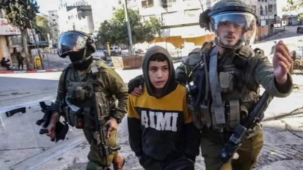 نادي الأسير الفلسطيني الاحتلال اعتقل وحقق ميدانيا مع أكثر من 60 مواطنا من مخيم قلنديا نادي الأسير الفلسطيني الاحتلال اعتقل وحقق ميدانيا مع أكثر من 60 مواطنا من مخيم قلنديا