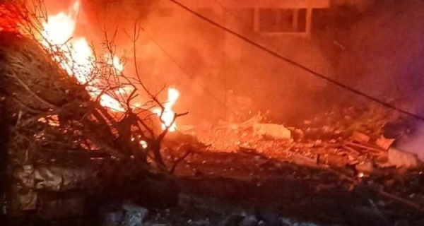 محاصرة حرائق البقاع الغربي وتومات نيحا بعد تدخل طوافة للجيش اللبناني