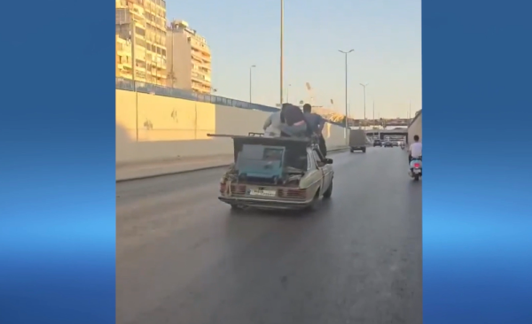تقرير مصور السلامة المرورية في مهب الإهمال حوادث السير تتزايد والدولة غائبة تقرير مصور السلامة المرورية في مهب الإهمال حوادث السير تتزايد والدولة غائبة