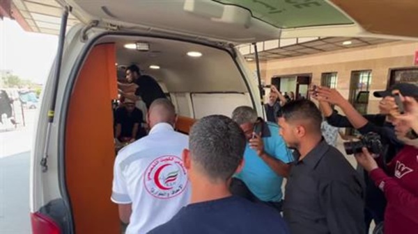 فلسطين إصابة 7 فلسطينيين بقصف إسرائيلي استهدف خيام نازحين في خانيونس فلسطين إصابة 7 فلسطينيين بقصف إسرائيلي استهدف خيام نازحين في خانيونس