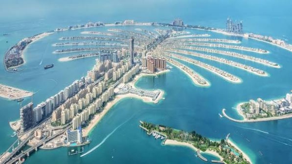 انخفاض عدد السياح في دبي بنسبة 44 خلال الأشهر الثمانية الأولى من 2026